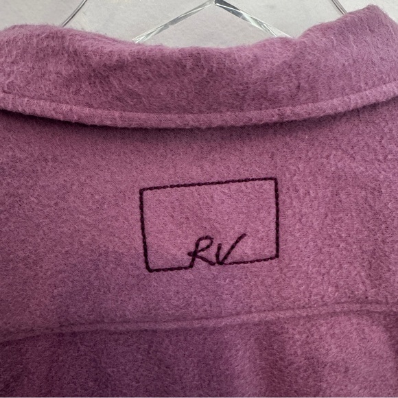 Reclaimed Vintage size 6 Flannel Fleece Top soft button up - Picture 4 of 7